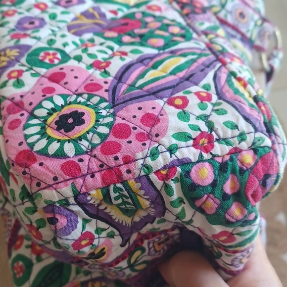 Vera Bradley Large Shoulder Bag / Tote In Viva La Vera Floral Pattern - Picture 16 of 17